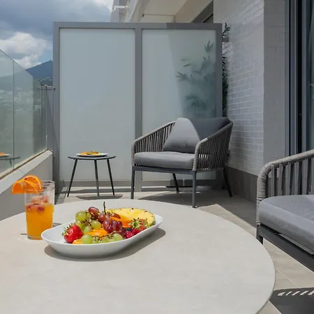 Nueva Andalucia Marbella, Luxury *