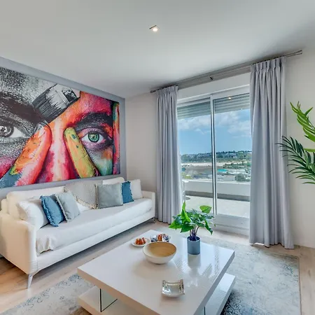 Nueva Andalucia Marbella, Luxury