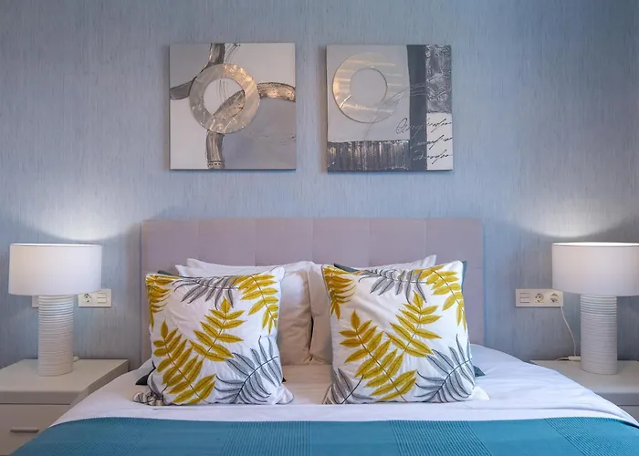 Nueva Andalucia Marbella, Luxury