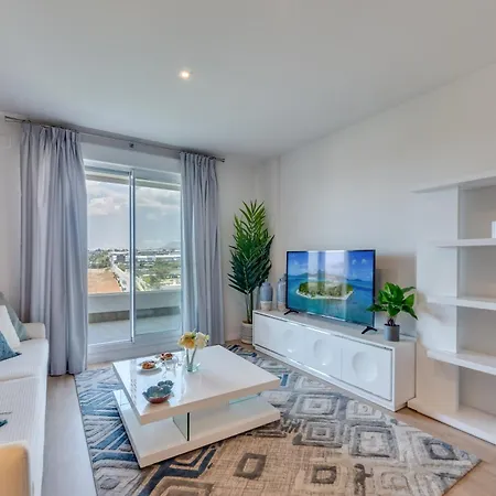 Nueva Andalucia Marbella, Luxury *